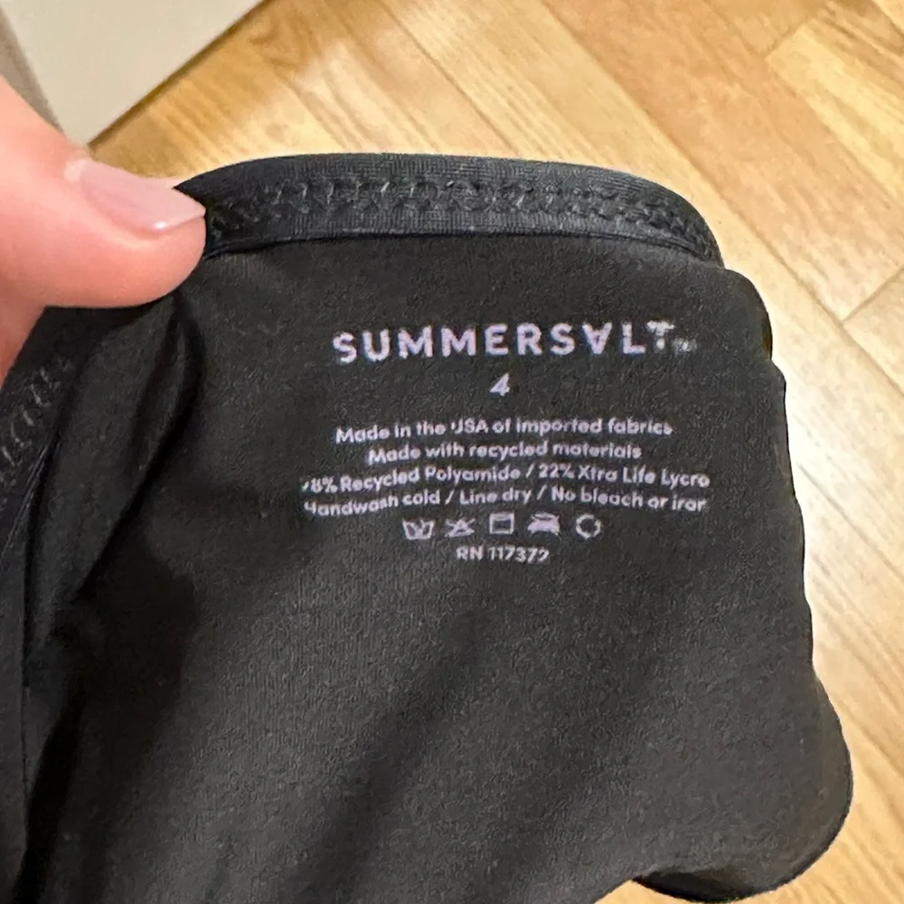 Summersalt Causeway Black One Piece Mesh Cutout Swimsuit Womens size 4 - Picture 3 of 3